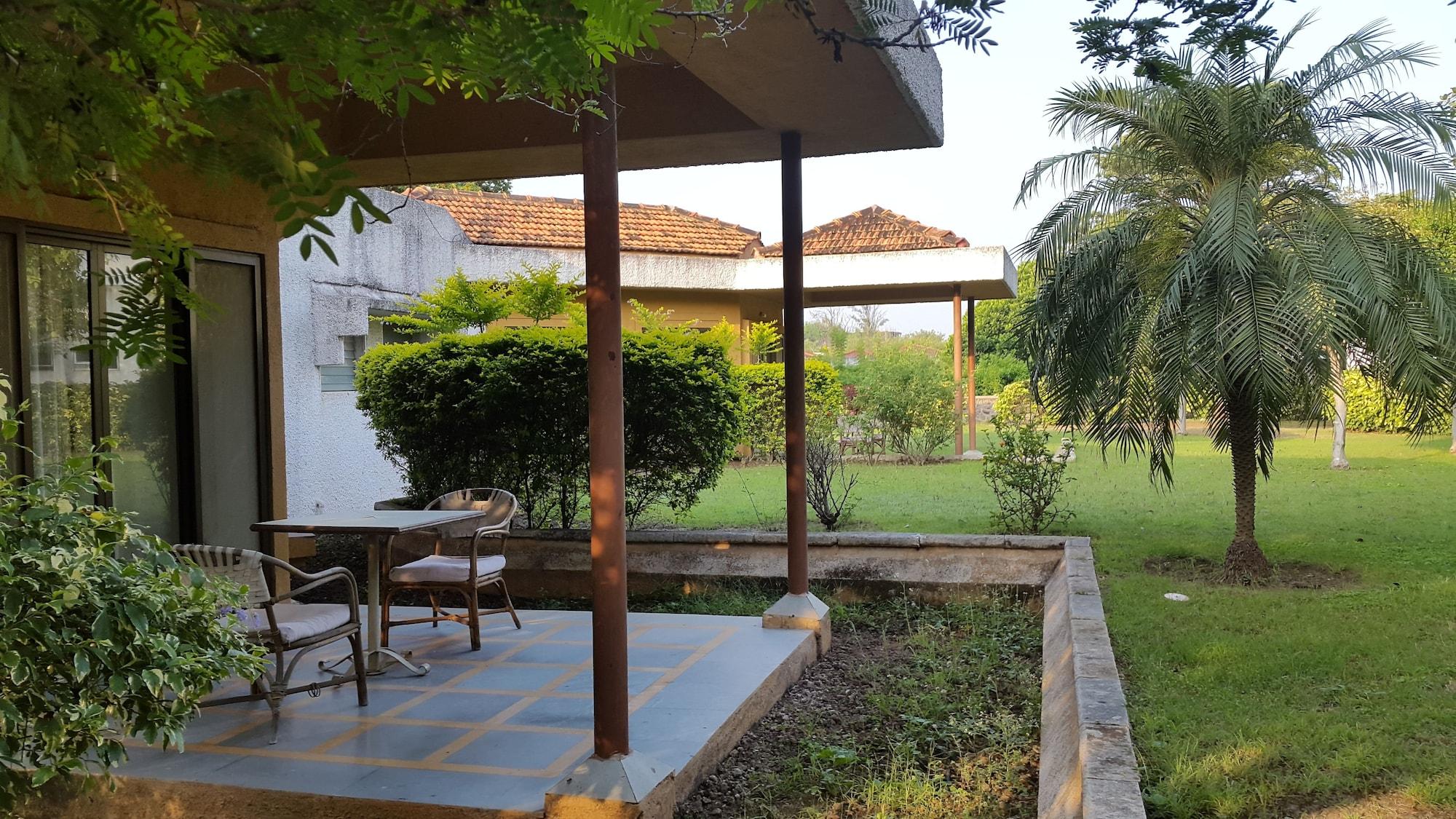 אאורנגבד The Meadows Resort And Spa מראה חיצוני תמונה