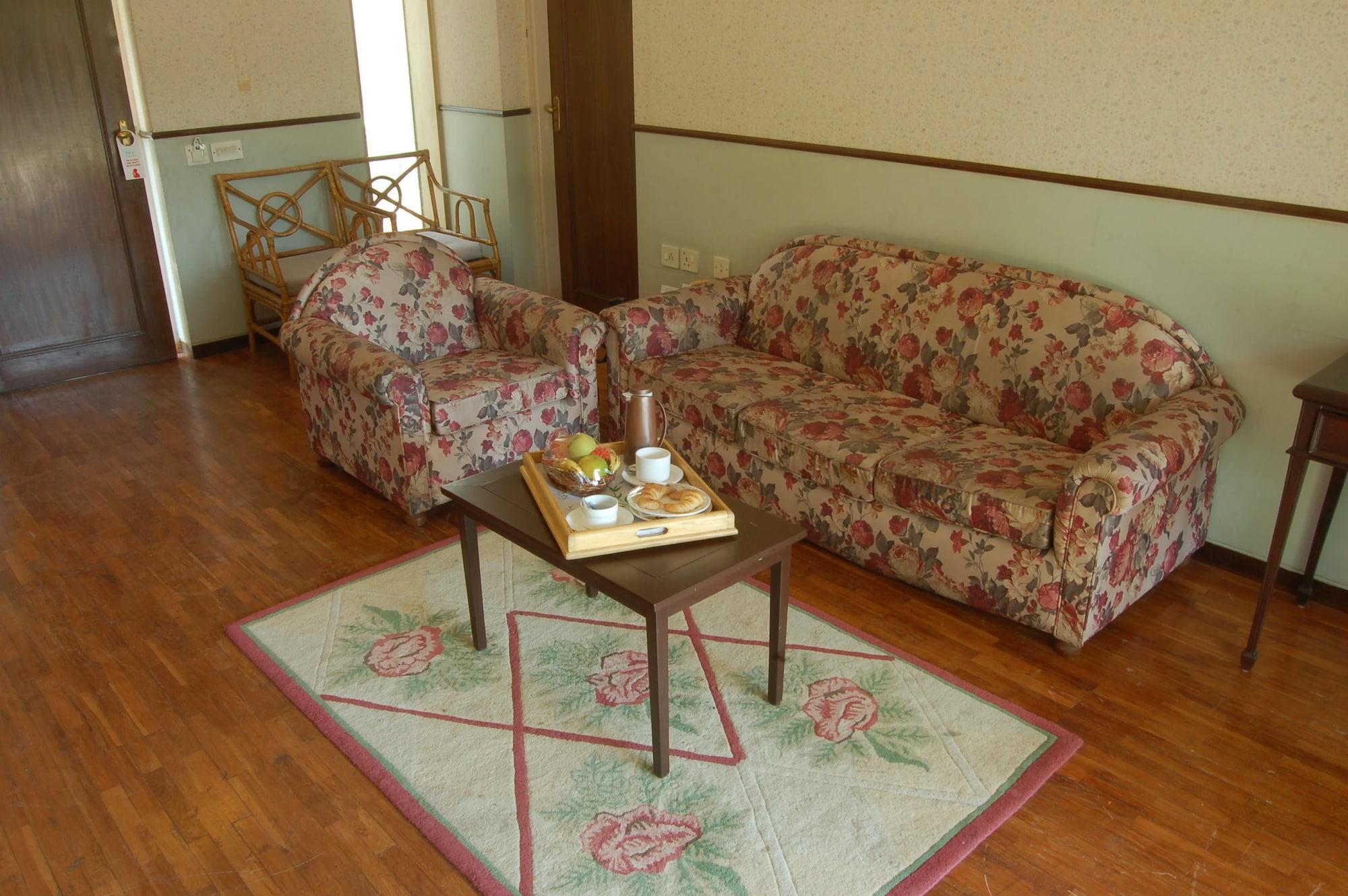 אאורנגבד The Meadows Resort And Spa מראה חיצוני תמונה