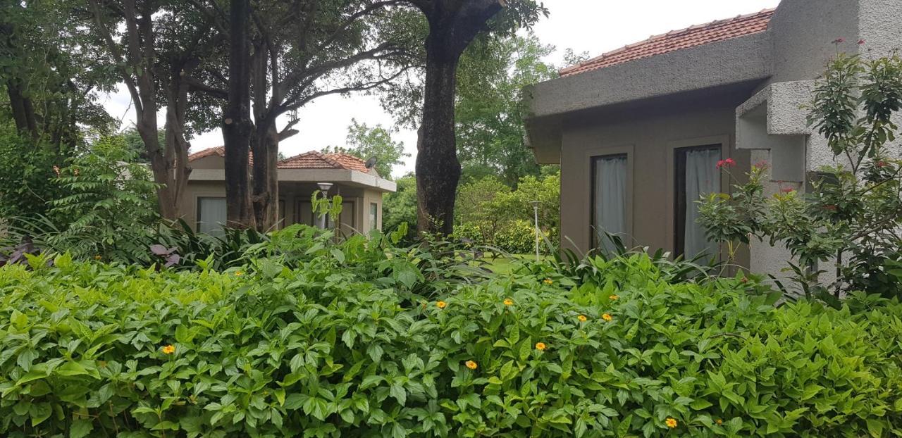 אאורנגבד The Meadows Resort And Spa מראה חיצוני תמונה