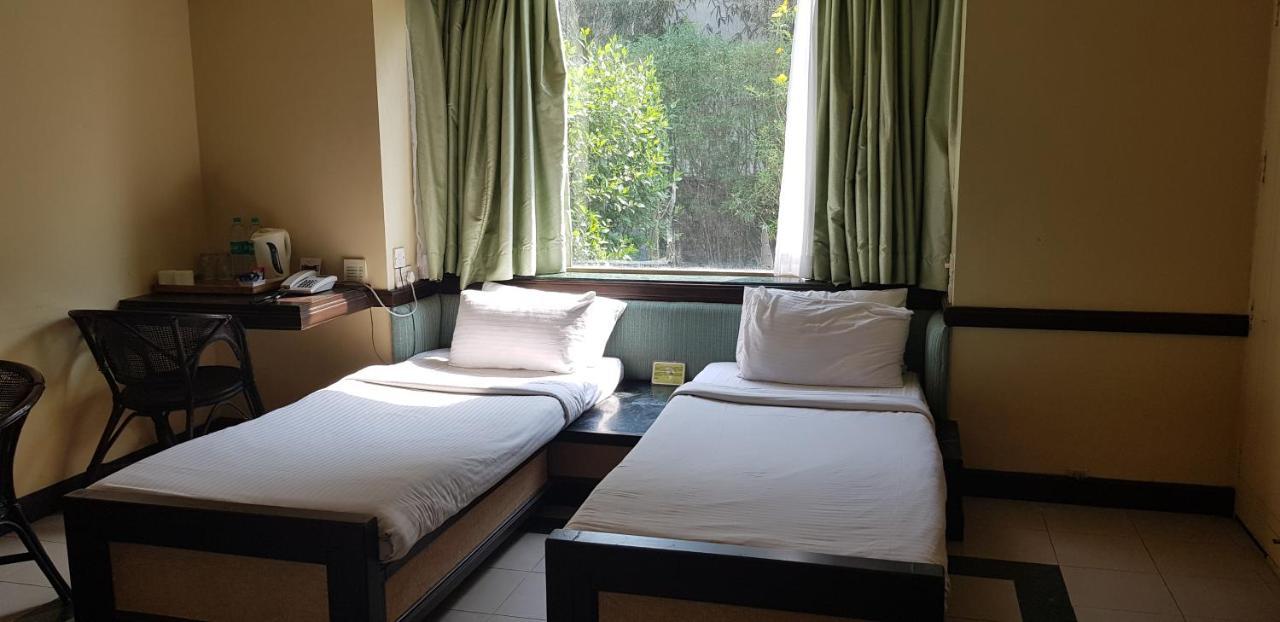 אאורנגבד The Meadows Resort And Spa מראה חיצוני תמונה