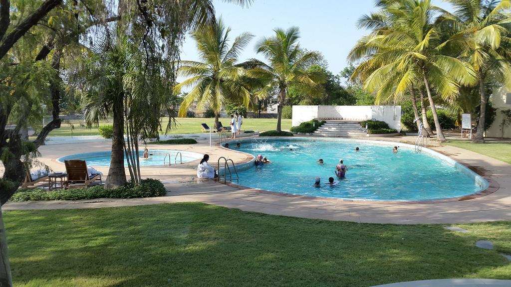 אאורנגבד The Meadows Resort And Spa מראה חיצוני תמונה