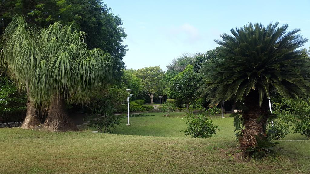 אאורנגבד The Meadows Resort And Spa מראה חיצוני תמונה