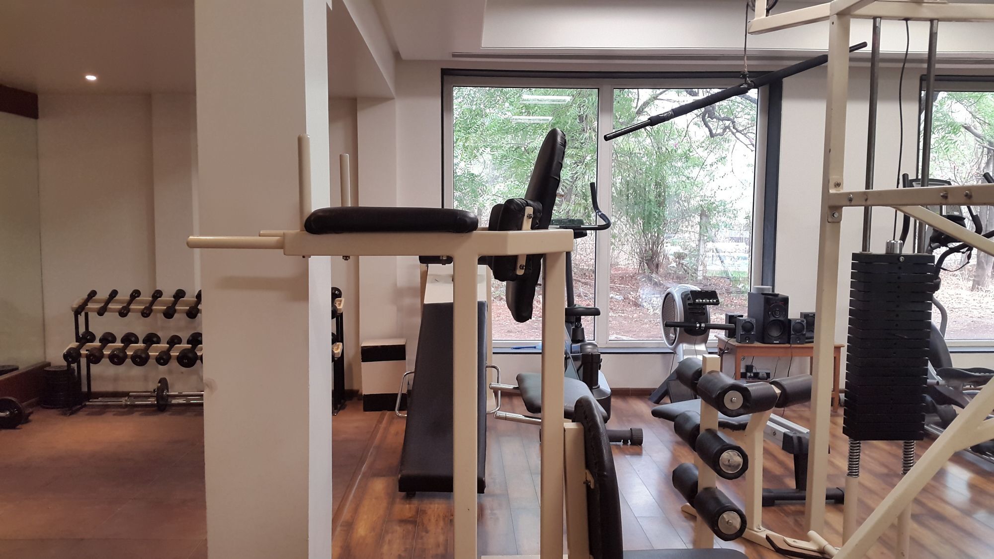 אאורנגבד The Meadows Resort And Spa מראה חיצוני תמונה